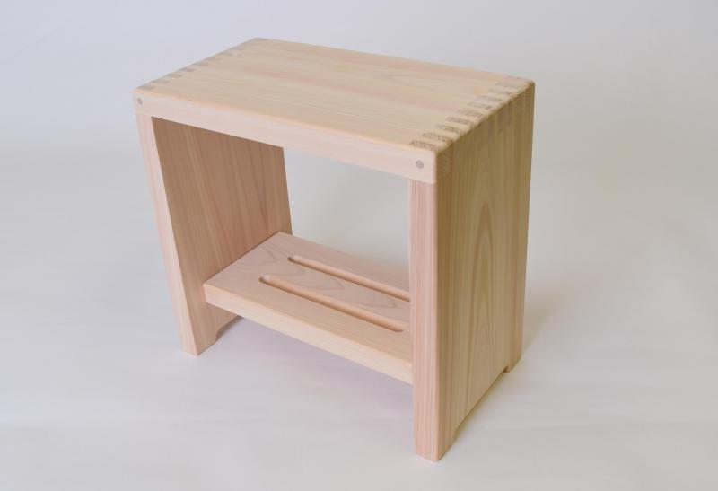 木曽工芸 風呂椅子 日本製 木製 ひのき （大） 幅32×奥18×高30cm ベージュ